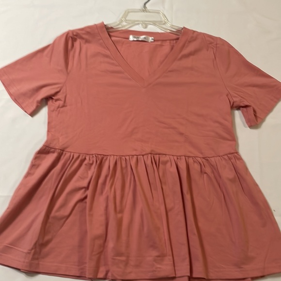 ZURIFFE Solid Babydoll Tee V Neck Short Sleeve New no Tag Size Medium - Picture 6 of 9